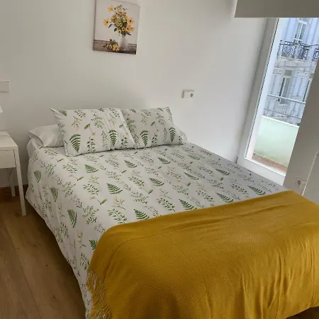 Piso En El Centro Para 4 Personas - Plaza Amboage - Wifi Ferrol Buitenkant foto